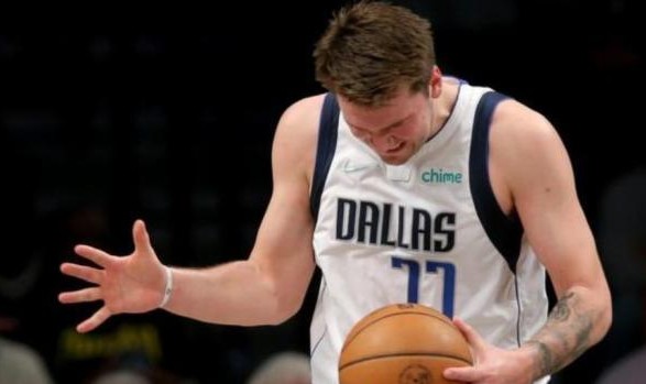 v站-东契奇复出却输球？3局2胜独行侠仍然握有主动