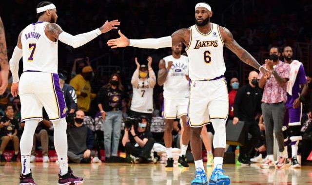 v体育-湖人终于赢下赛季首胜 甜蜜赛程或助他们持续进步